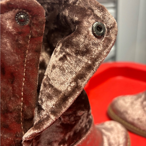 Booties - Picture 10 of 11